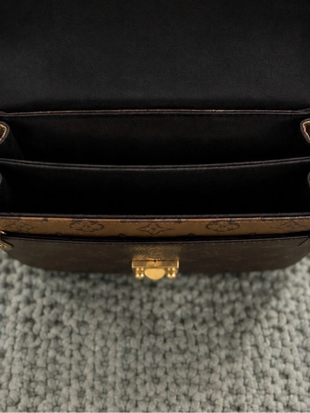 Louis Vuitton elegant louis